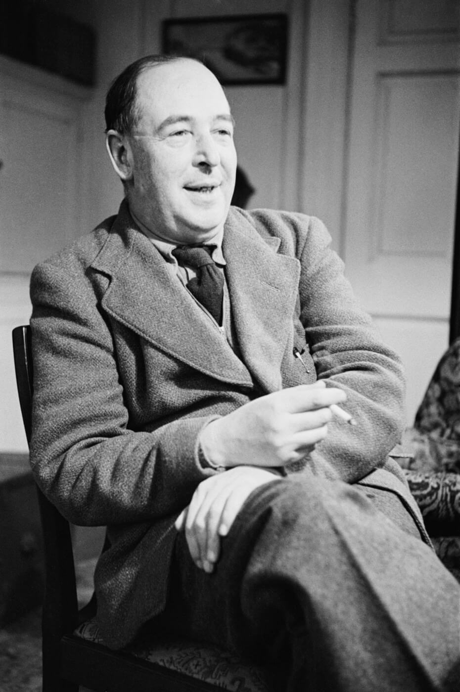 Best Fantasy Authors C.S. Lewis 