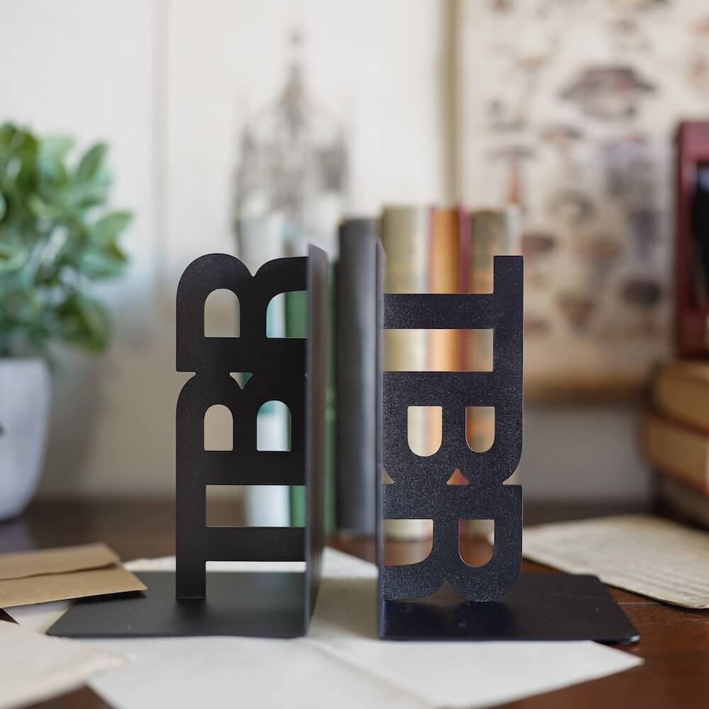 TBR metal bookends