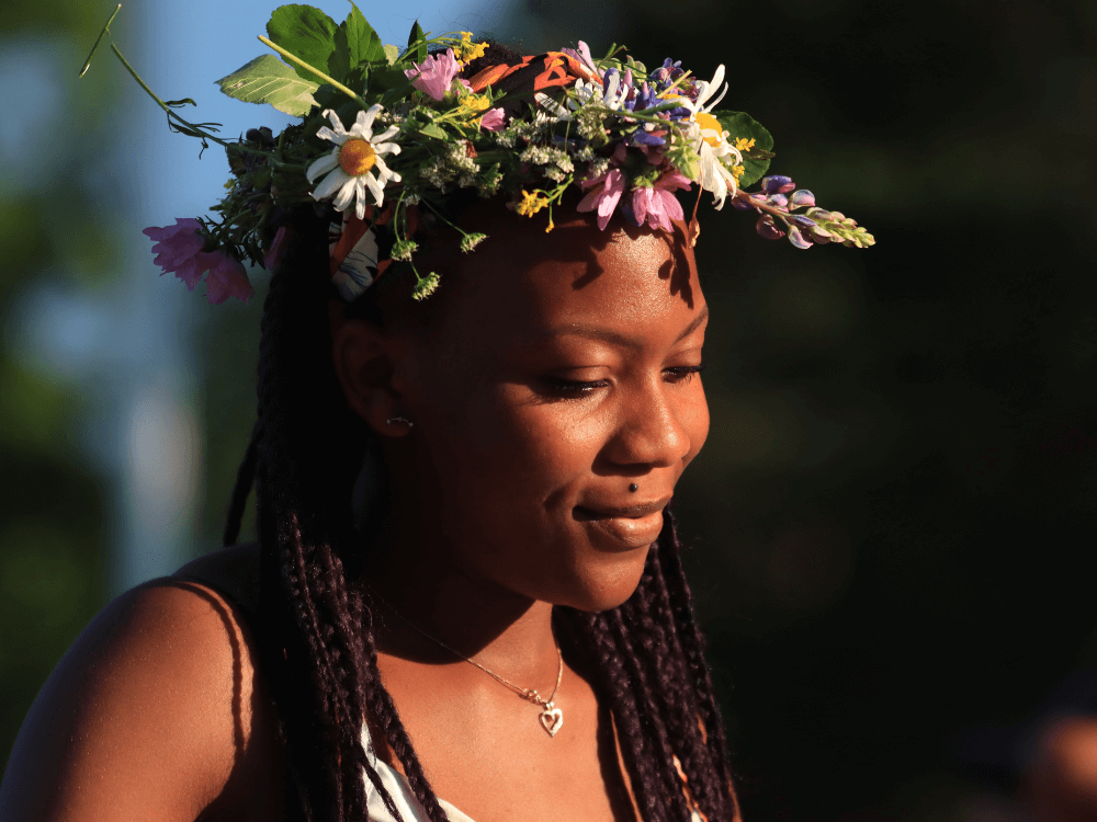 woman wearing a summer flower crown